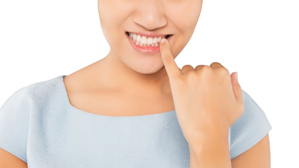 Rossz szokások, amelyek károsítják a fogakat