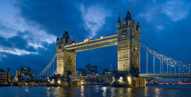 Tower – bridge, London, Nagy-Britannia Tower - bridge, London, Nagy-Britannia